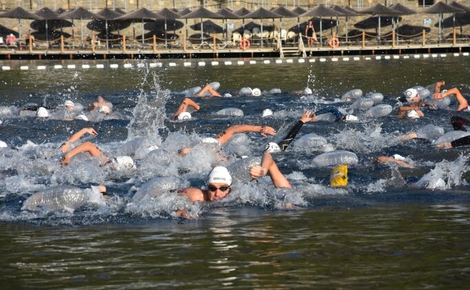 16. Memleketler arası Arena Aquamasters Yüzme Şampiyonası Bodrum’da başladı