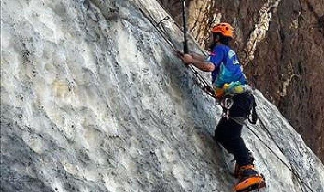 İnegöllü Sporcular Cilo Dağında Buz Tırmanış Eğitimine Katıldı